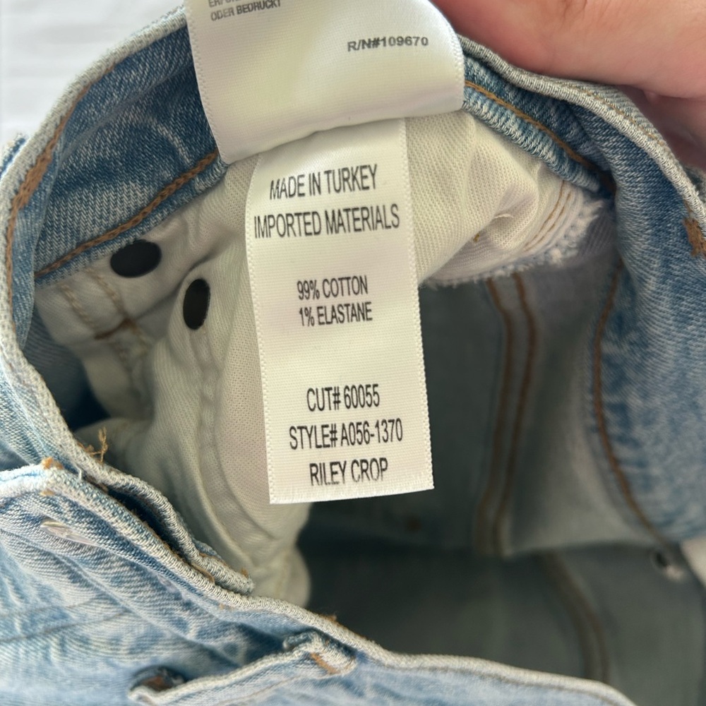 Agolde Riley High Rise Crop Jeans - Picture 5 of 5